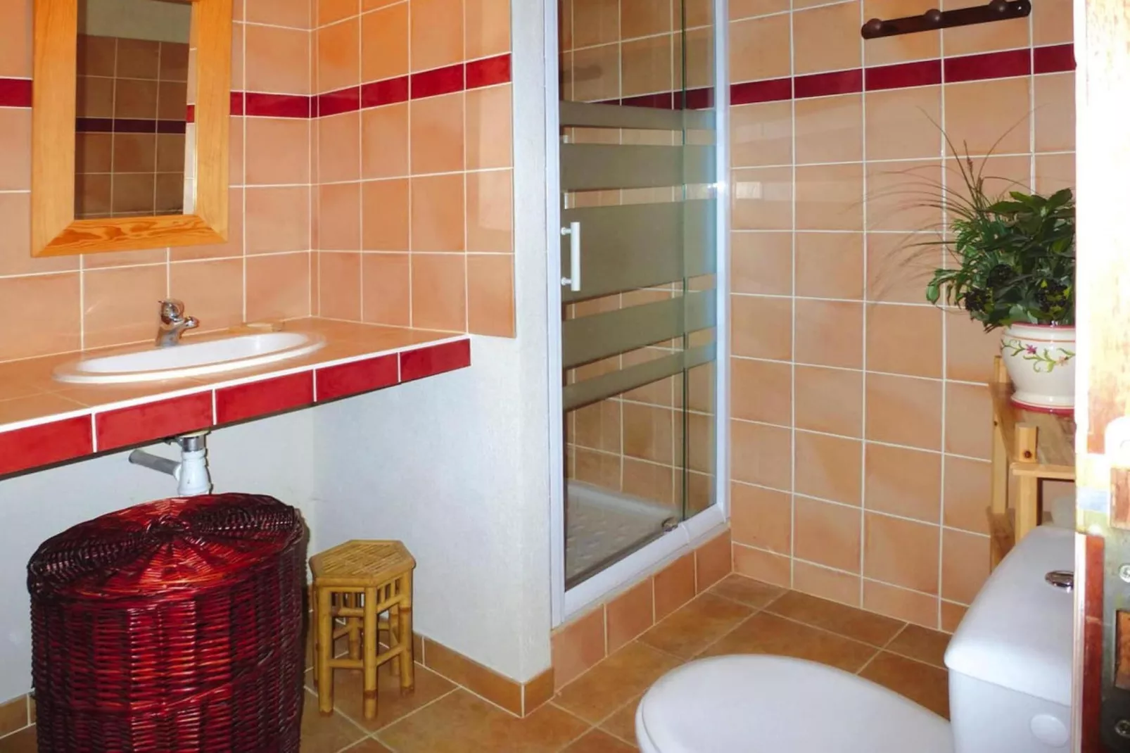 Doppelhaushälfte in Redortiers-Badkamer