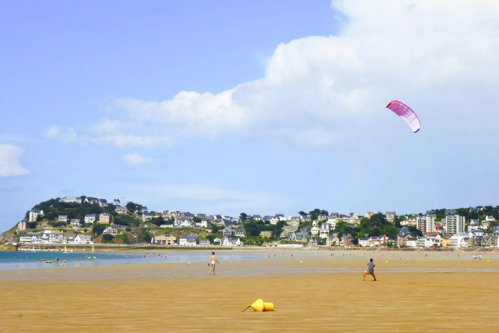 Nice holiday home near the beach Pléneuf Val André
