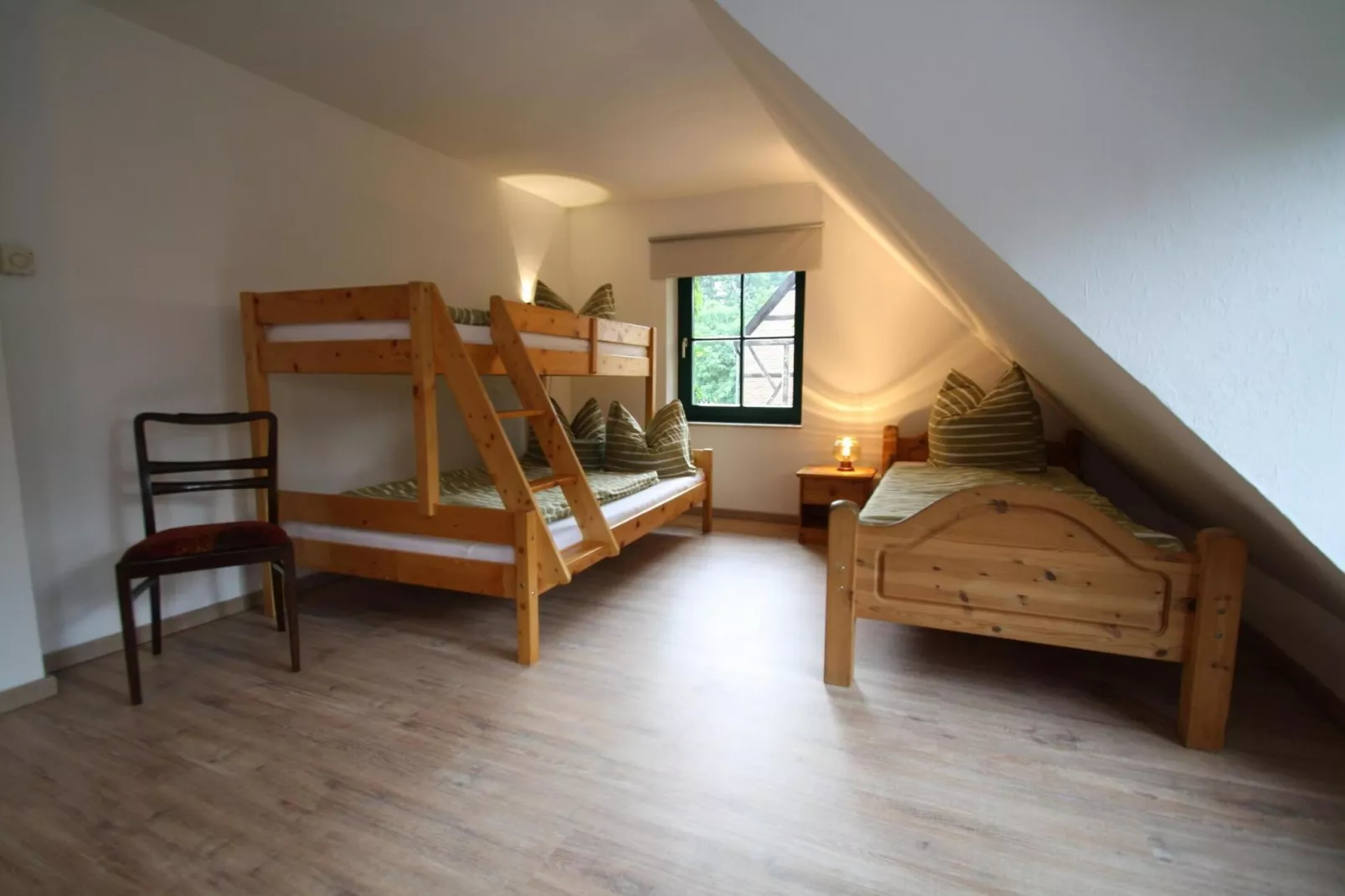 Doppelhaushälte Waldkautz-Slaapkamer