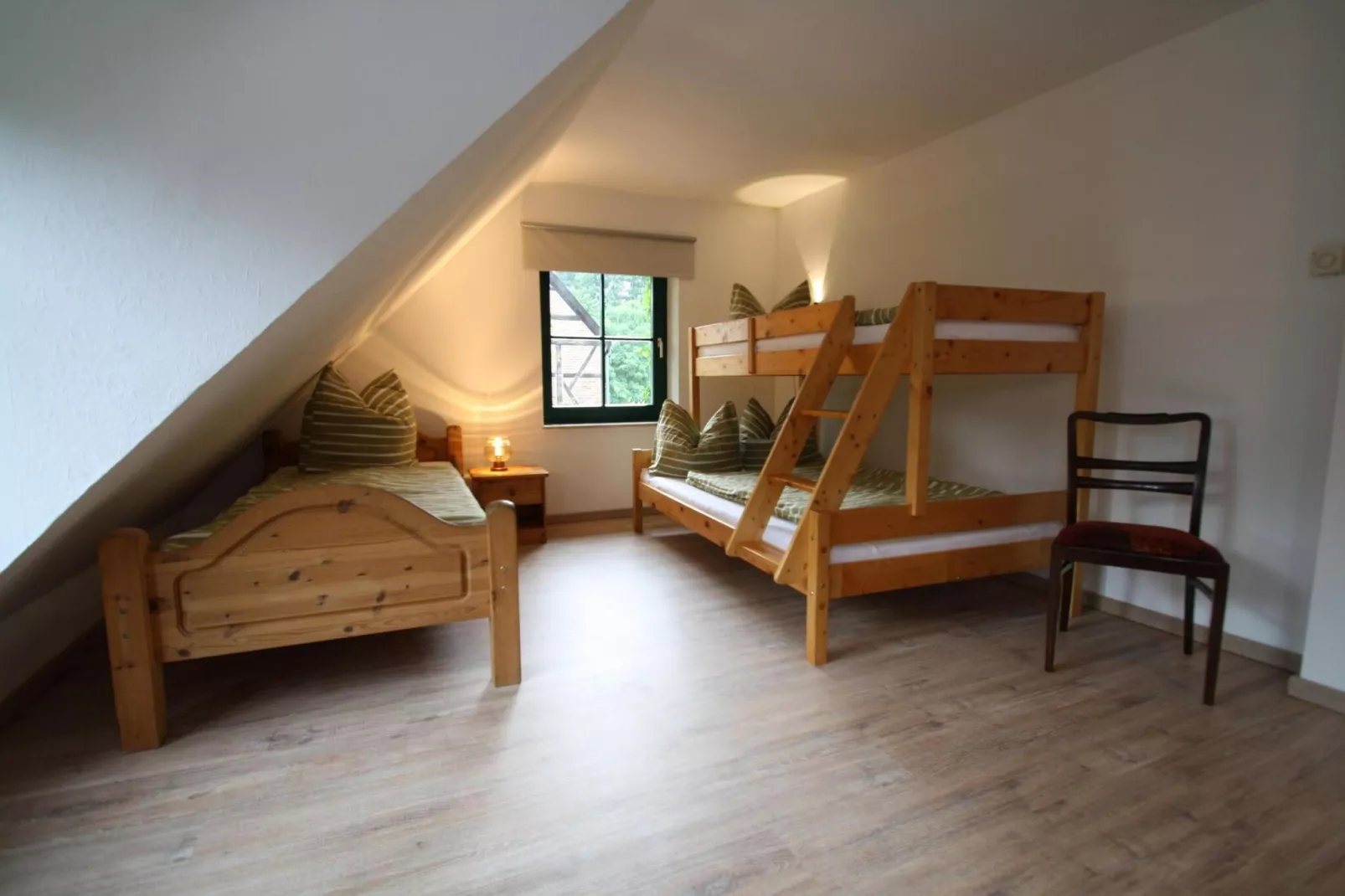Doppelhaushälte Waldkautz-Slaapkamer