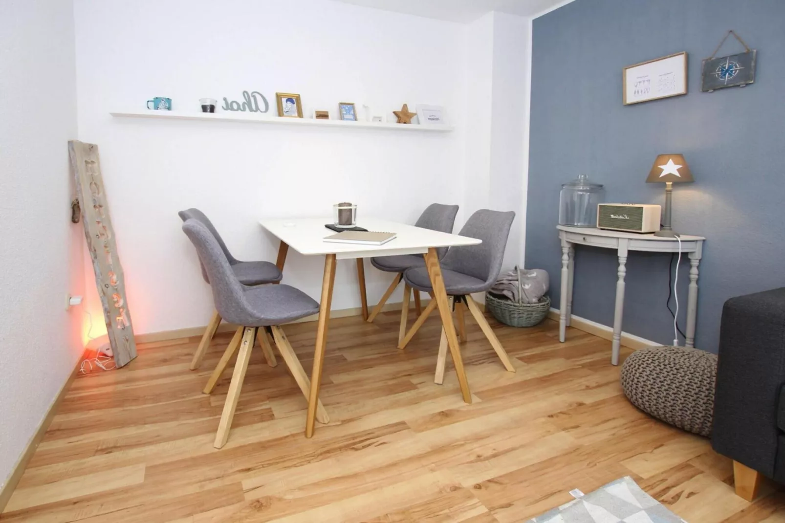 Ferienwohnung nordisch Garding-Eetkamer