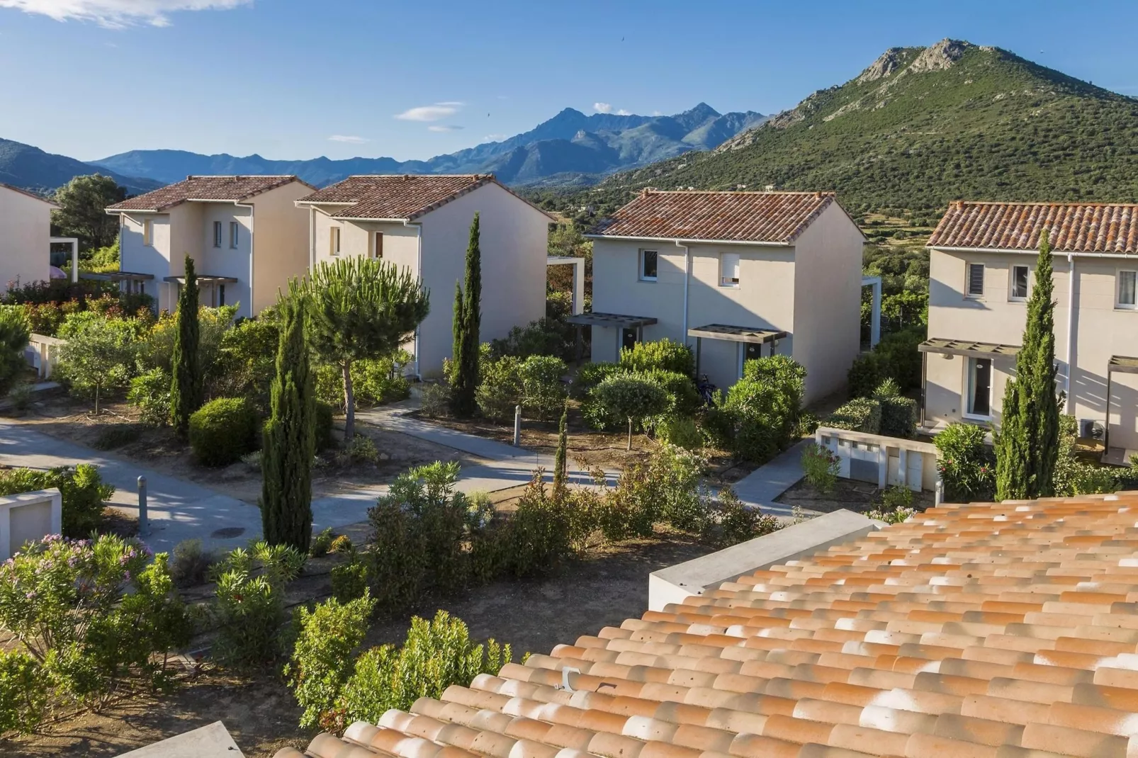 Résidence-Club les Villas Bel Godère 1-Buitenkant zomer