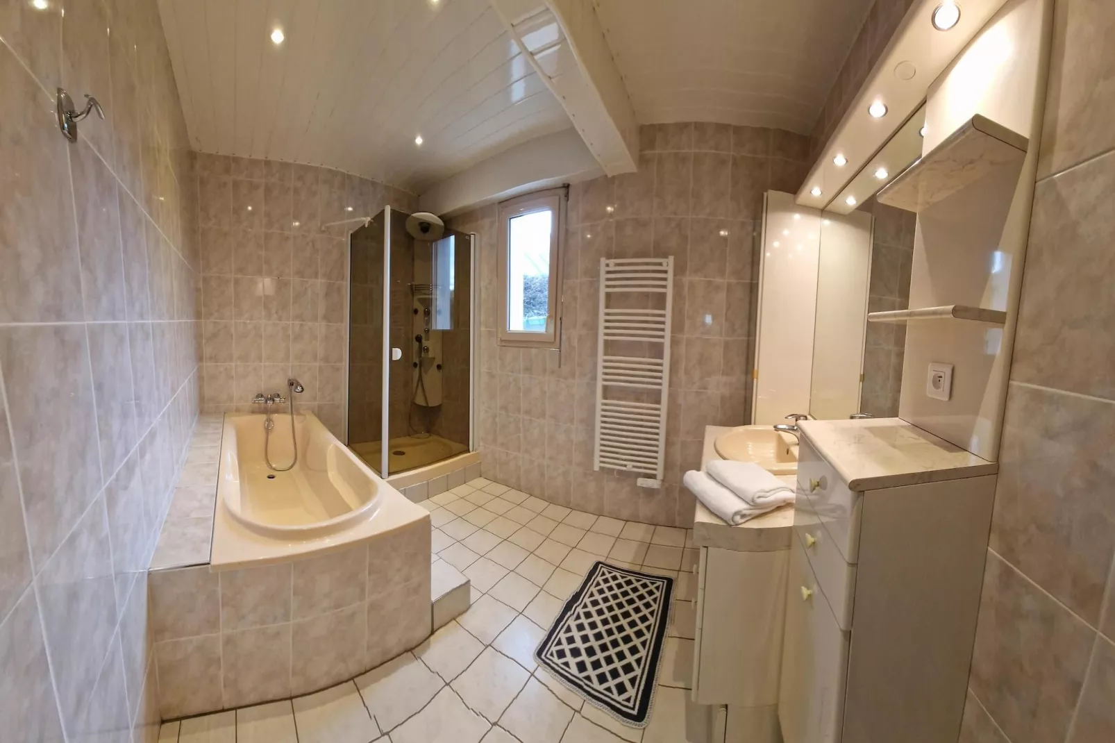 Holiday home Plougasnou-Badkamer
