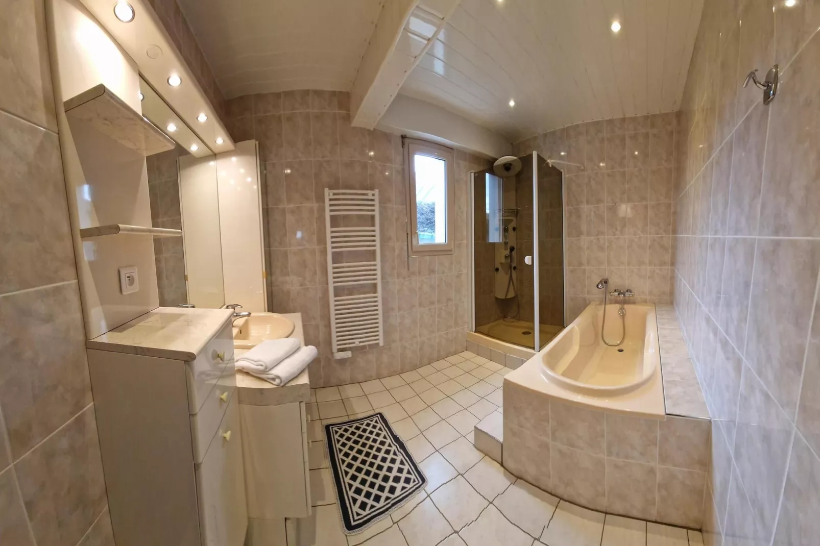 Holiday home Plougasnou-Badkamer
