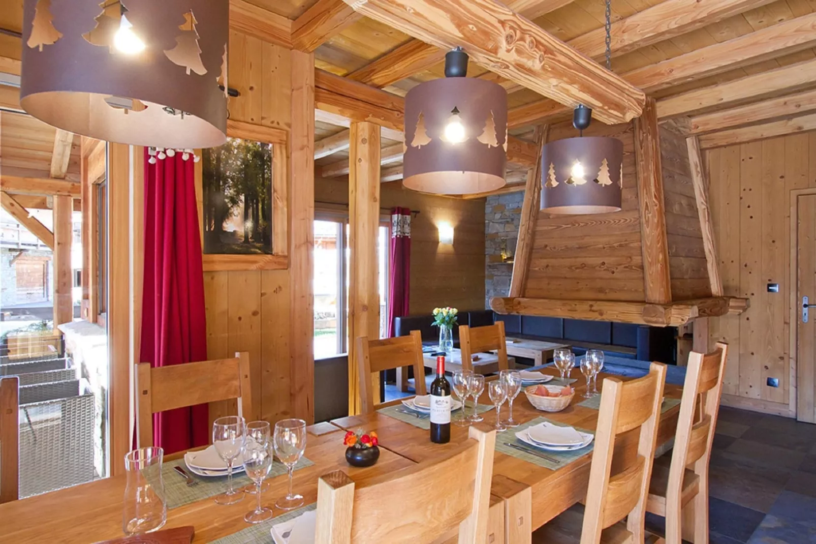 Chalet Le Prestige Lodge-Eetkamer