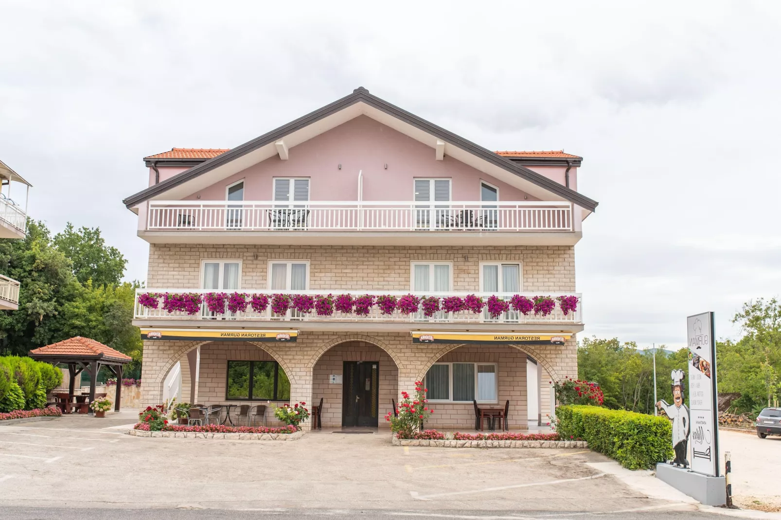 Apartman Milas 2-Buitenkant zomer