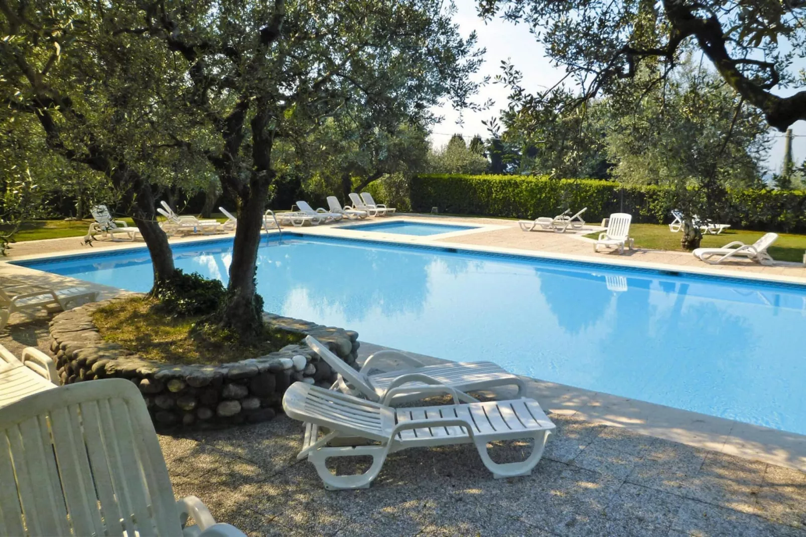 Residence Pratone, Garda-bilo classic-Zwembad