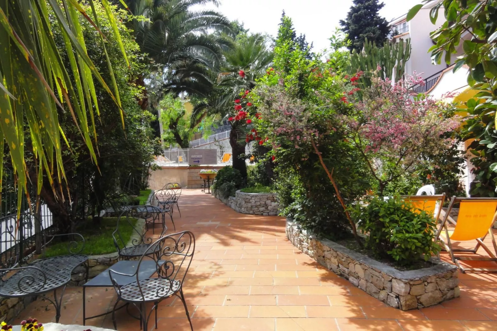 Residence Dei Fiori Pietra Ligure - B4-Gebieden zomer 1km