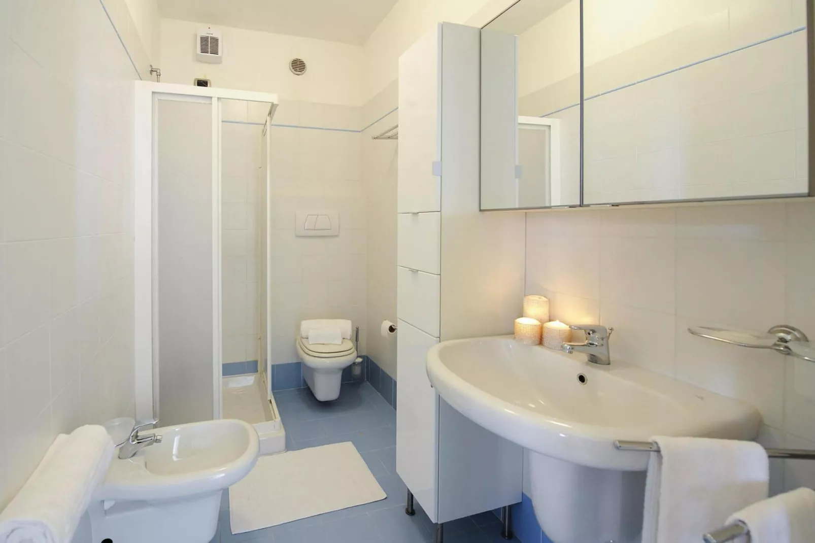 Residence Porto Letizia Porlezza - Villas Studio 4 pax Vista Lago Plus VSLP4 Lake View Plus 8213-Badkamer