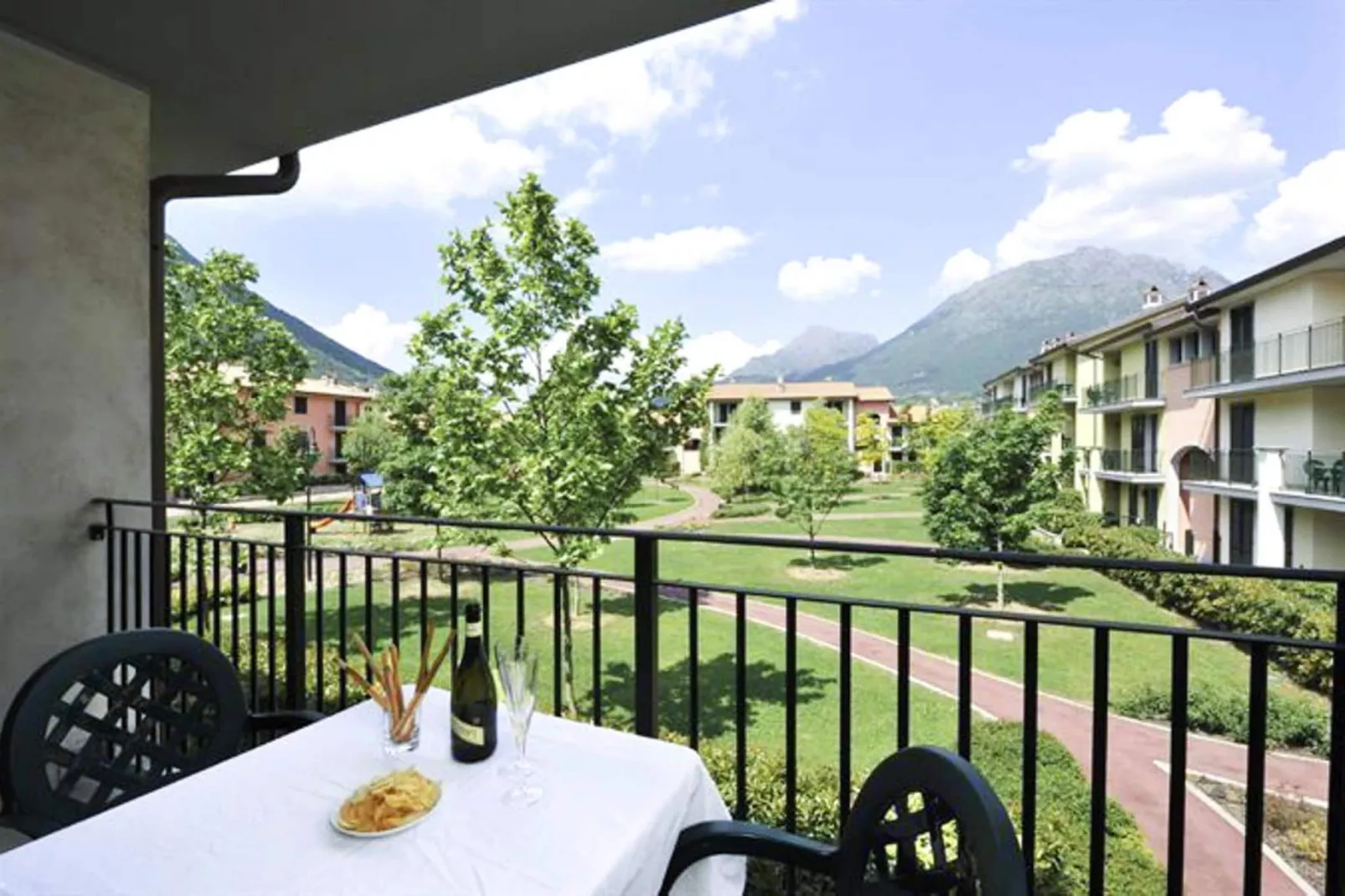 Residence Porto Letizia Porlezza - Villas Studio 4 pax Vista Lago Plus VSLP4 Lake View Plus 8213-Terrasbalkon