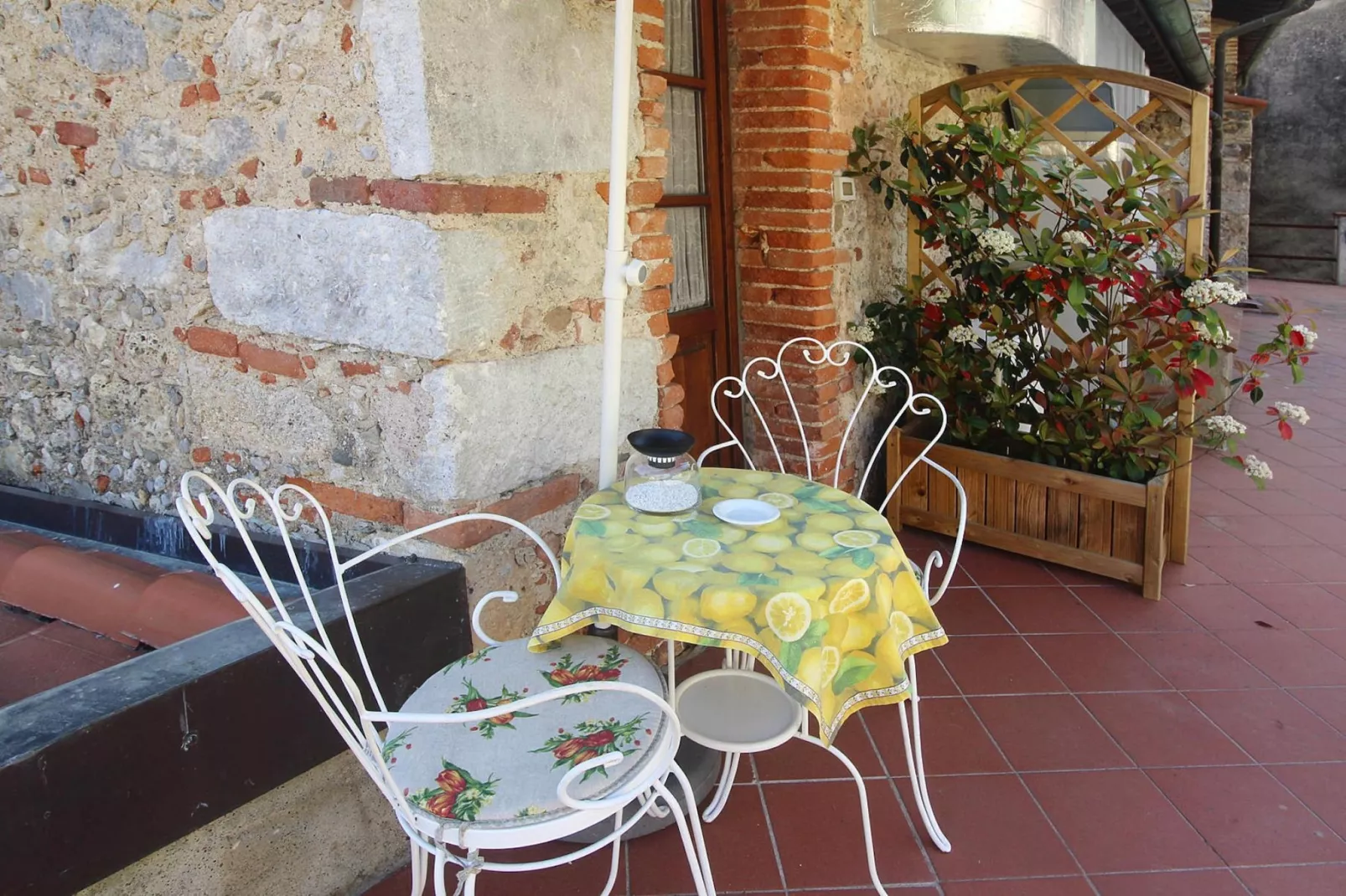 Holiday home Casa Vecchio Frantoio, Camaiore-Lombrici-Casa Vecchio Frantoio-Terrasbalkon
