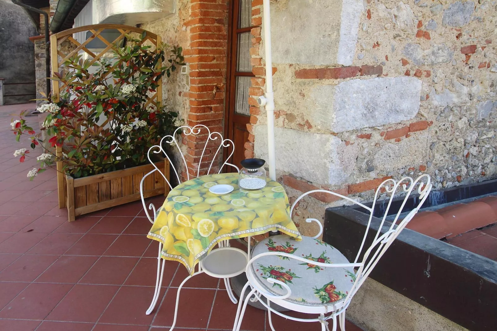 Holiday home Casa Vecchio Frantoio, Camaiore-Lombrici-Casa Vecchio Frantoio-Terrasbalkon