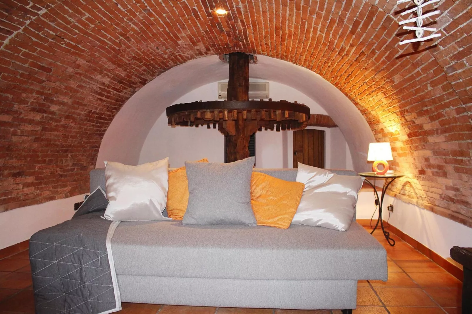 Holiday home Casa Vecchio Frantoio, Camaiore-Lombrici-Casa Vecchio Frantoio-Woonkamer