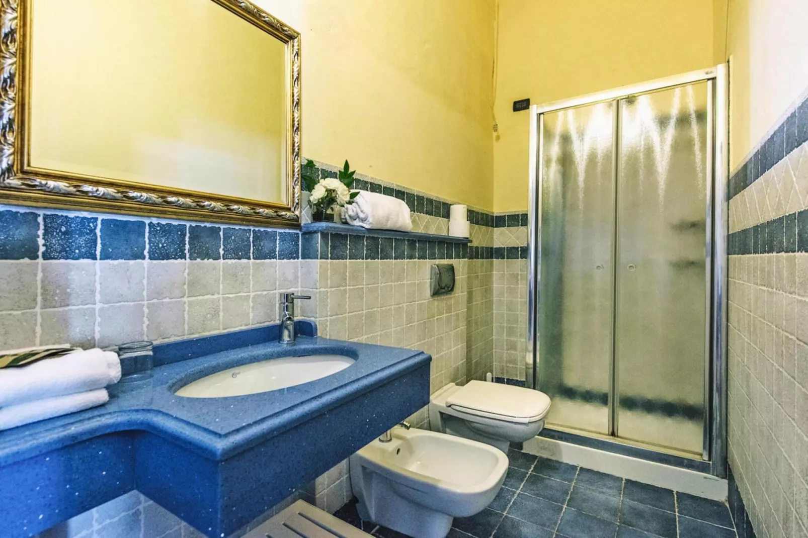 Agri-tourism Tenuta Quarrata, Santo Pietro Belvedere-bilo-Badkamer