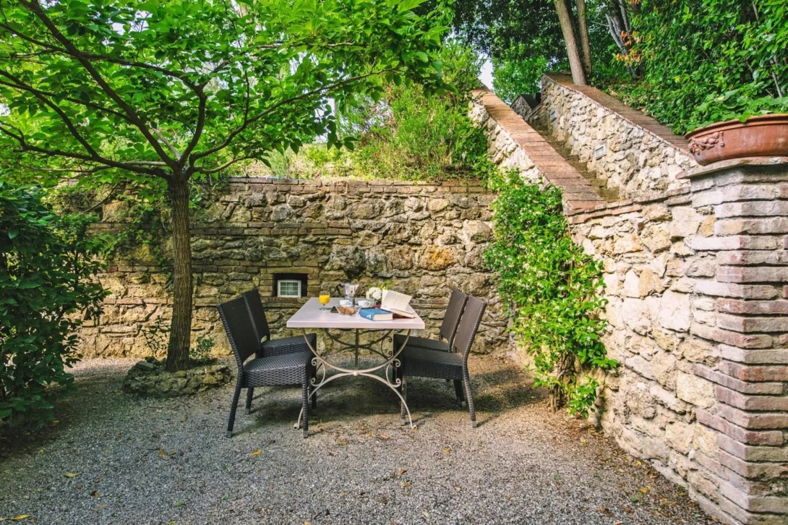 Agri-tourism Tenuta Quarrata, Santo Pietro Belvedere-bilo-Terrasbalkon