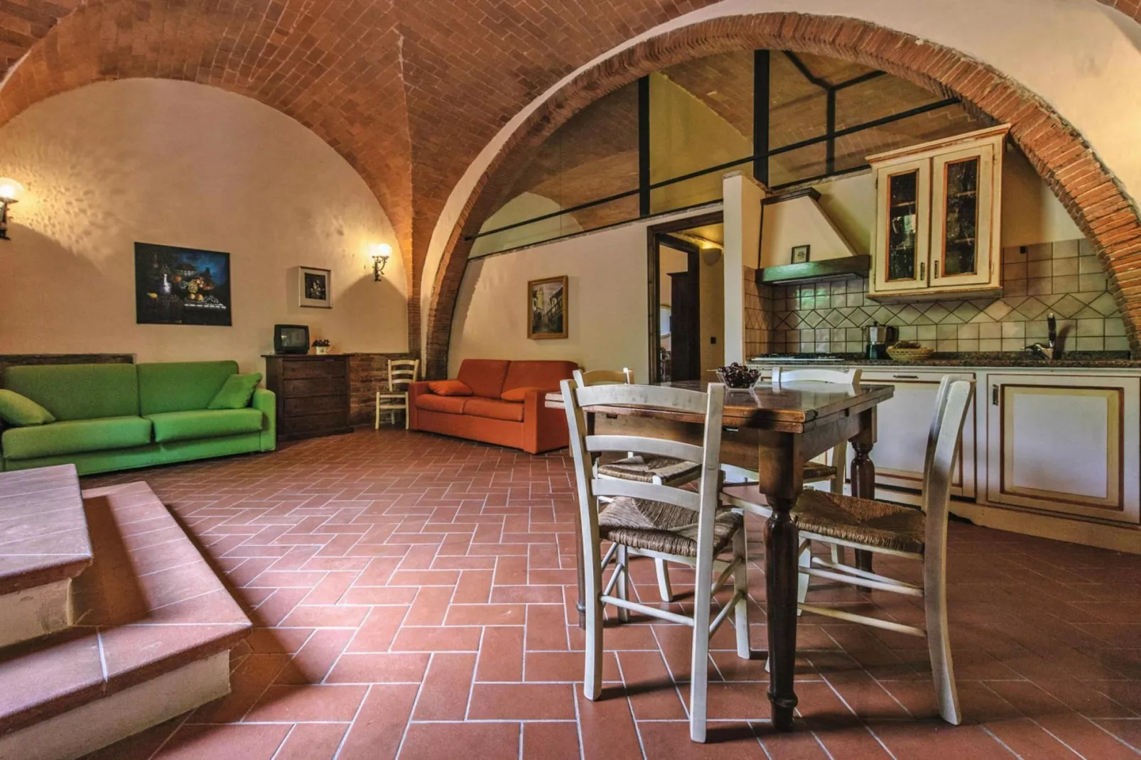 Agri-tourism Tenuta Quarrata, Santo Pietro Belvedere-trilo superior-Eetkamer