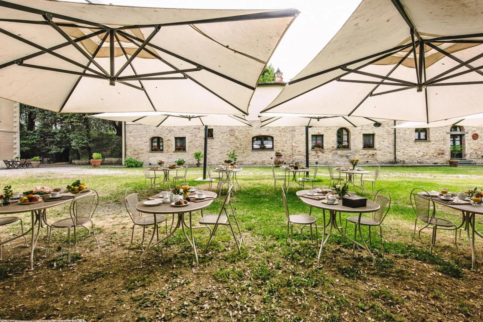 Agri-tourism Tenuta Quarrata, Santo Pietro Belvedere-trilo superior-Faciliteiten