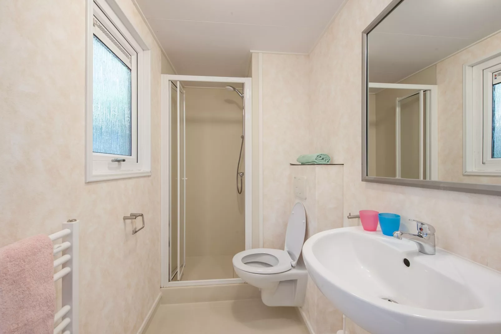 Vakantiepark Beach Resort 23-Badkamer
