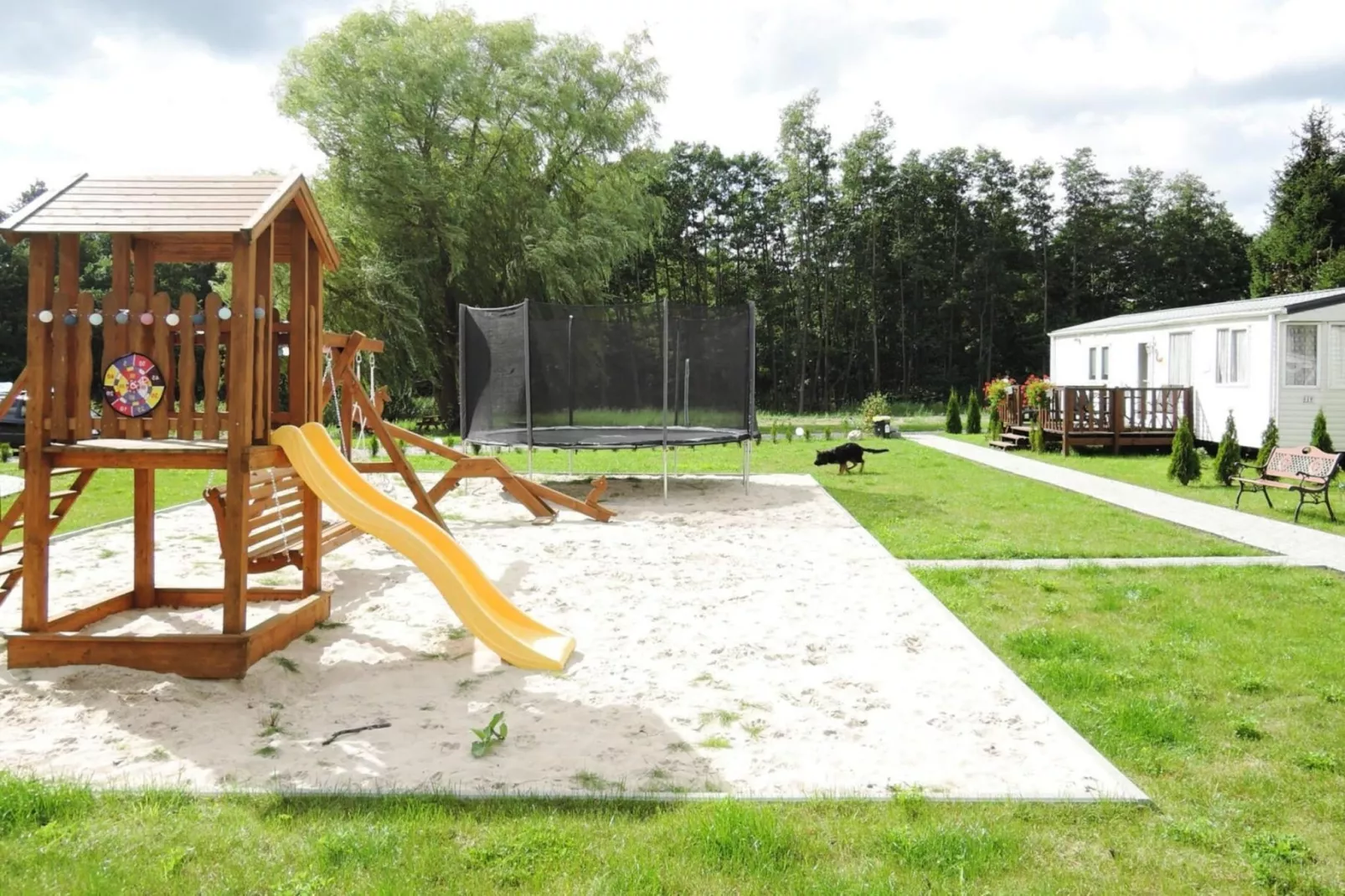 Holiday homes by the Lake Kolczewo 1-6 pers-Tuinen zomer