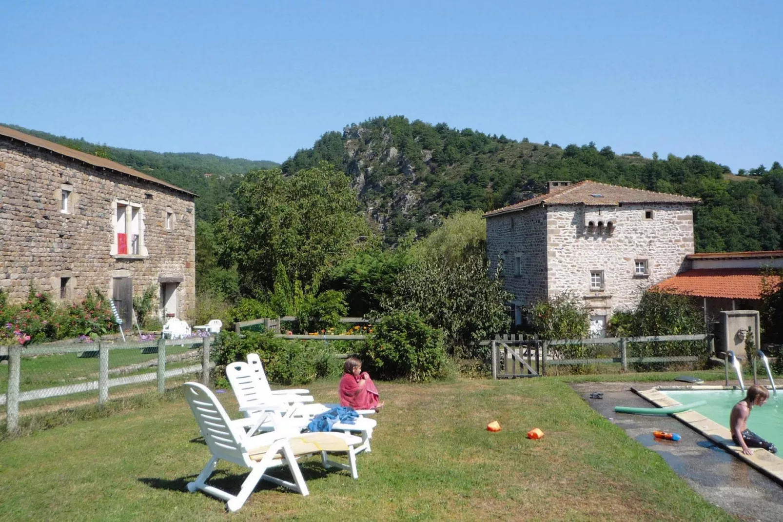 Ferienwohnung in Retournac-Buitenlucht