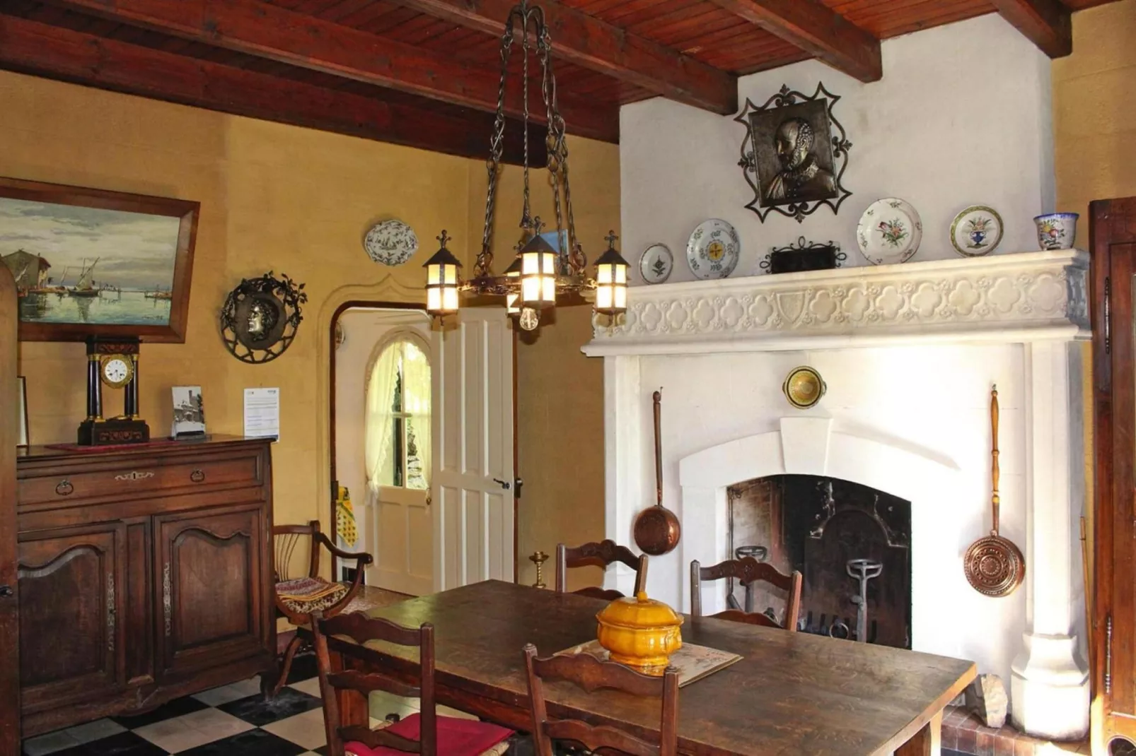 Ferienhaus in Salon-de-Provence-Eetkamer