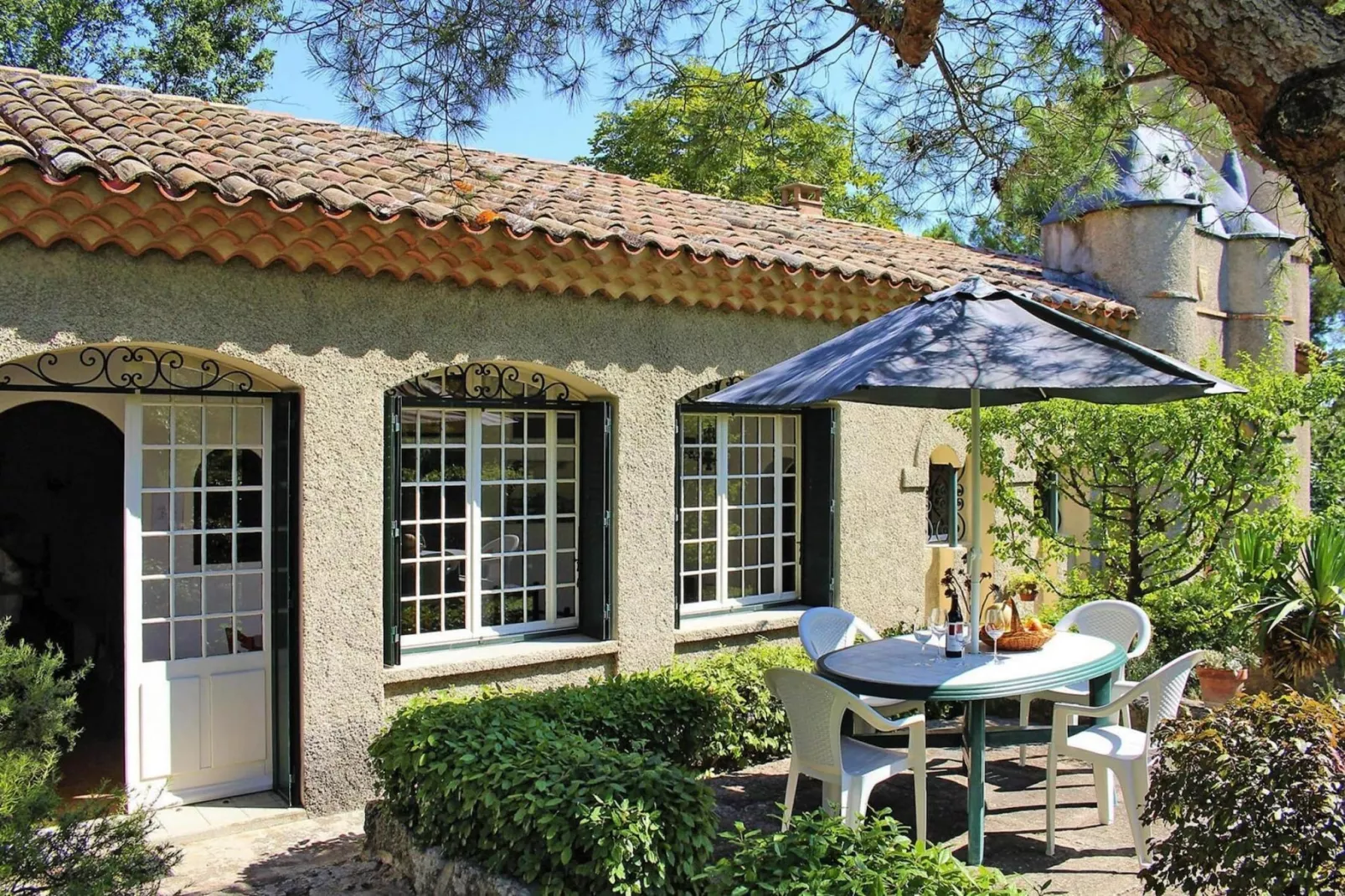 Ferienhaus in Salon-de-Provence-Tuinen zomer