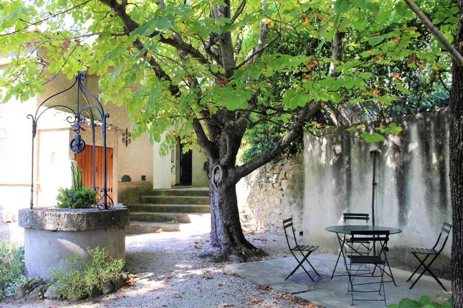 Ferienhaus in Salon-de-Provence-Tuinen zomer