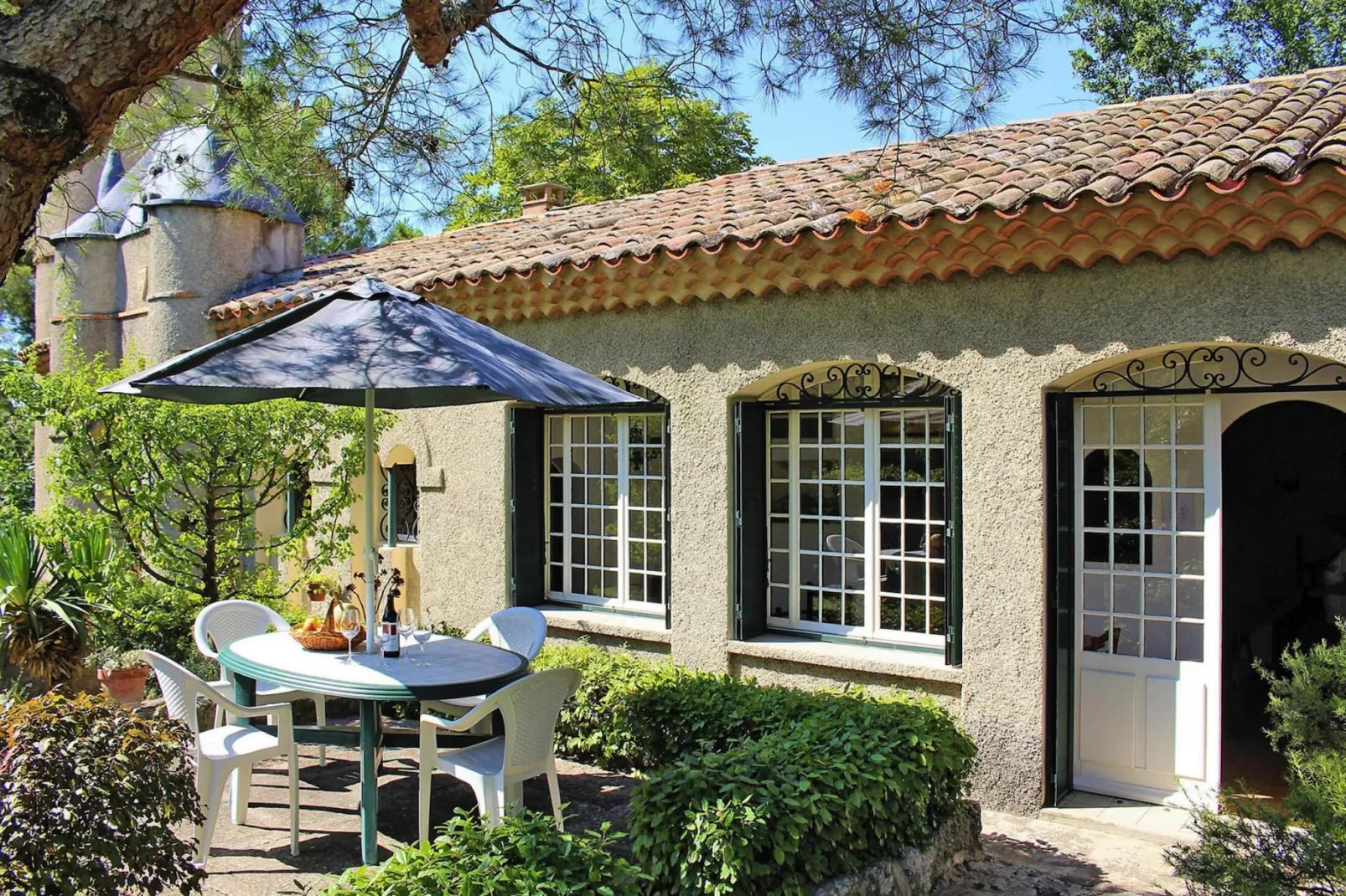 Ferienhaus in Salon-de-Provence-Buitenlucht