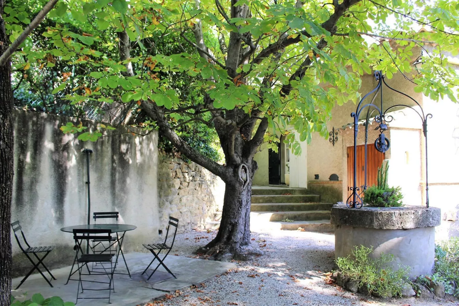 Ferienhaus in Salon-de-Provence-Buitenlucht