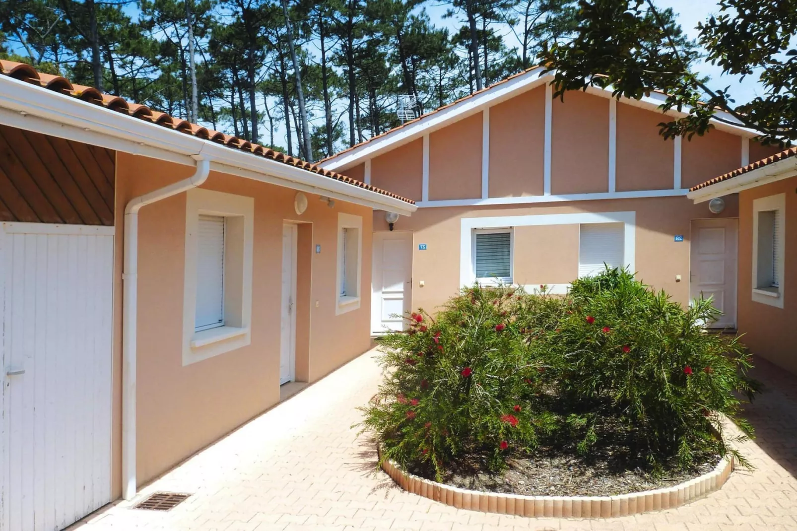 Terraced house Moliets-Buitenkant zomer