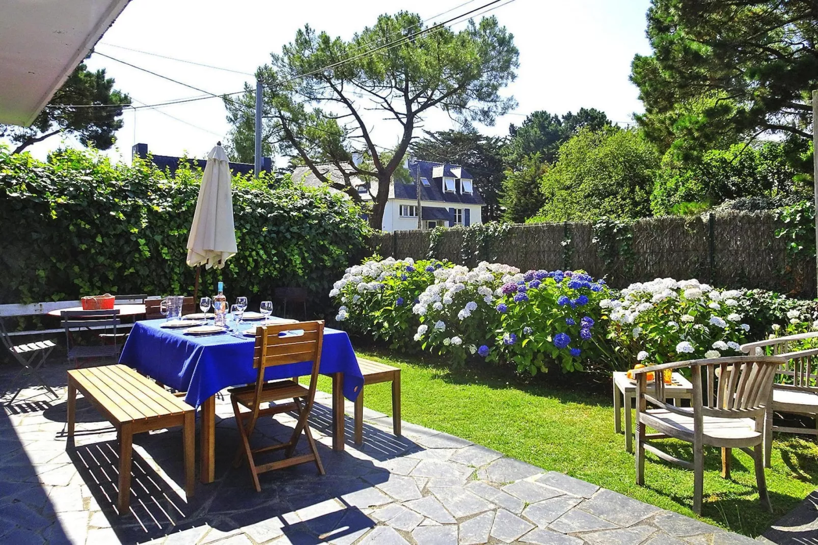 Holiday home Carnac-Tuinen zomer