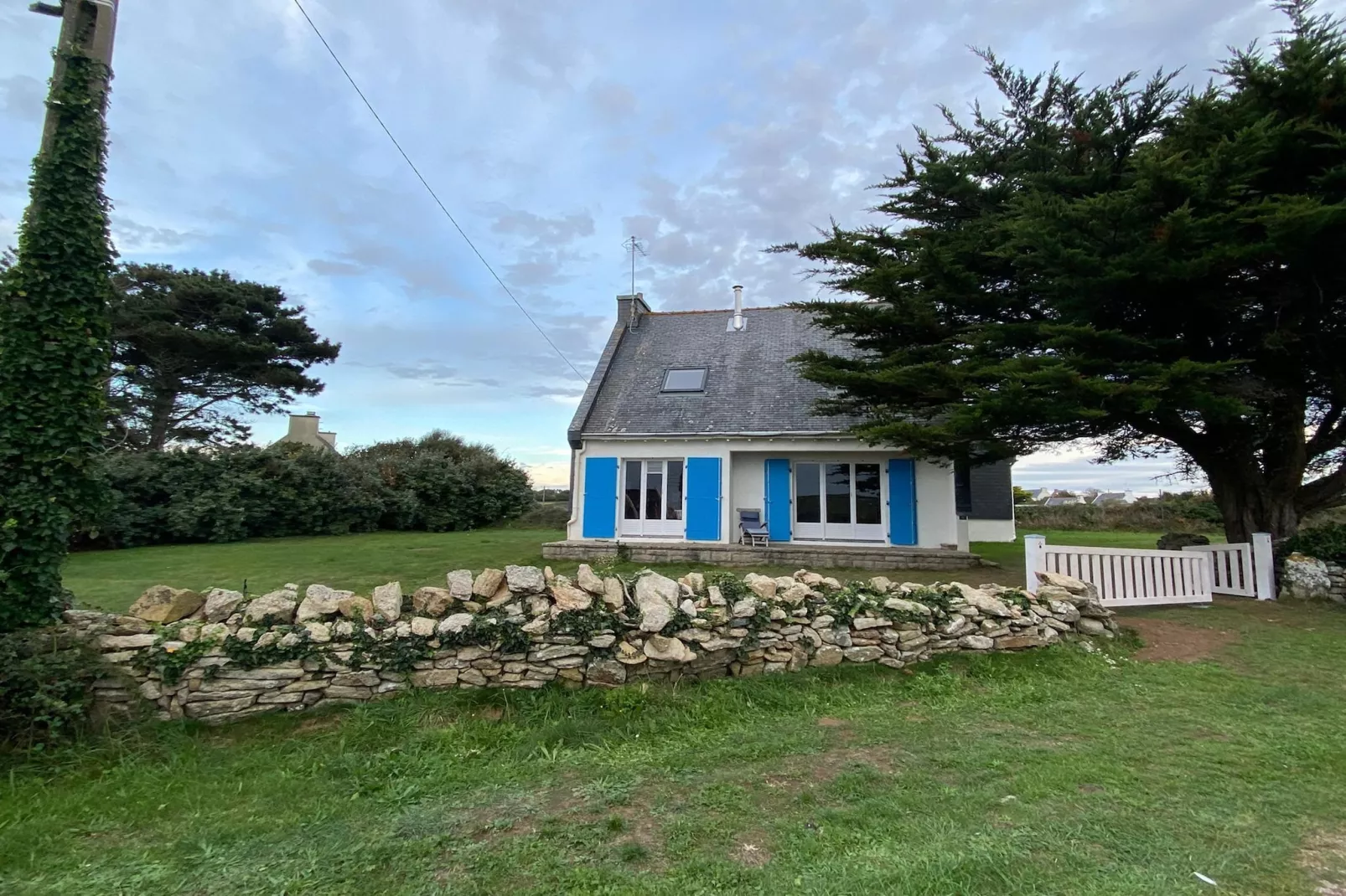 Holiday home Plozévet-Buitenkant zomer