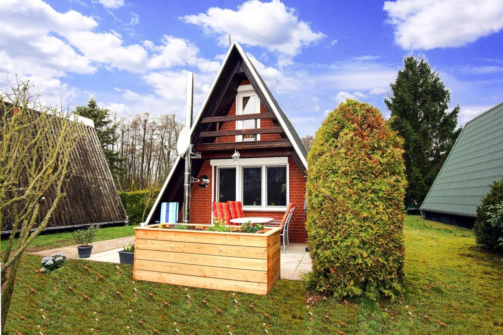 Ferienhaus 55 qm-Buitenkant zomer