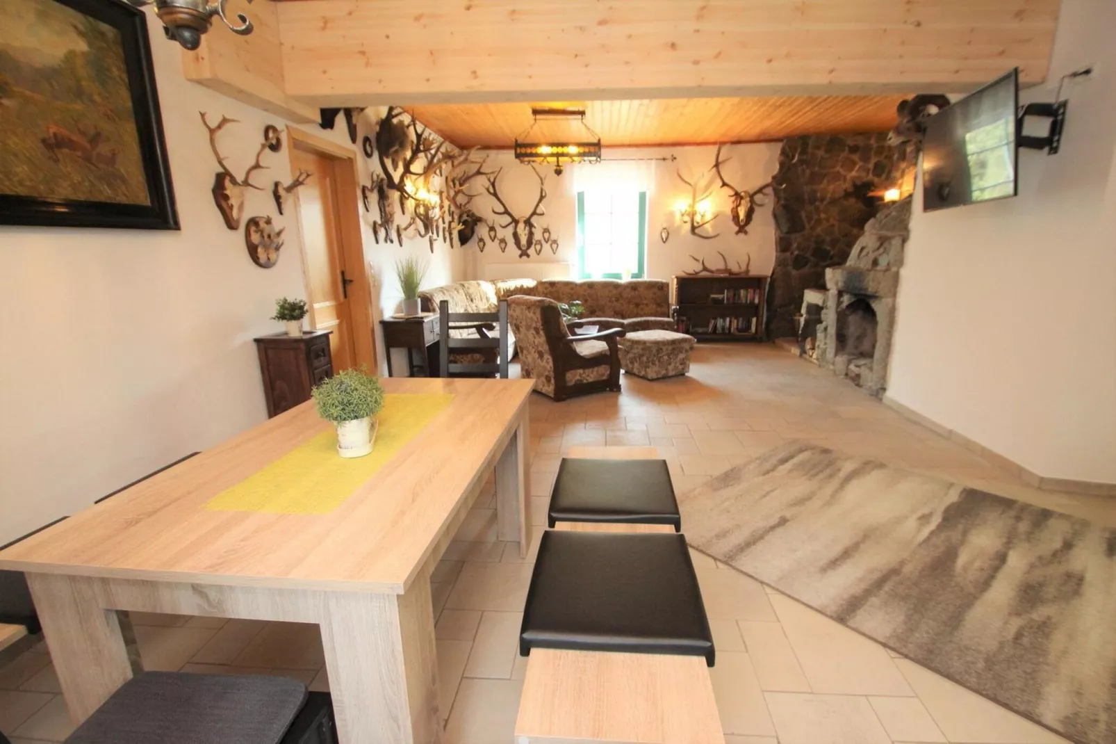 DHH 130 qm-Eetkamer