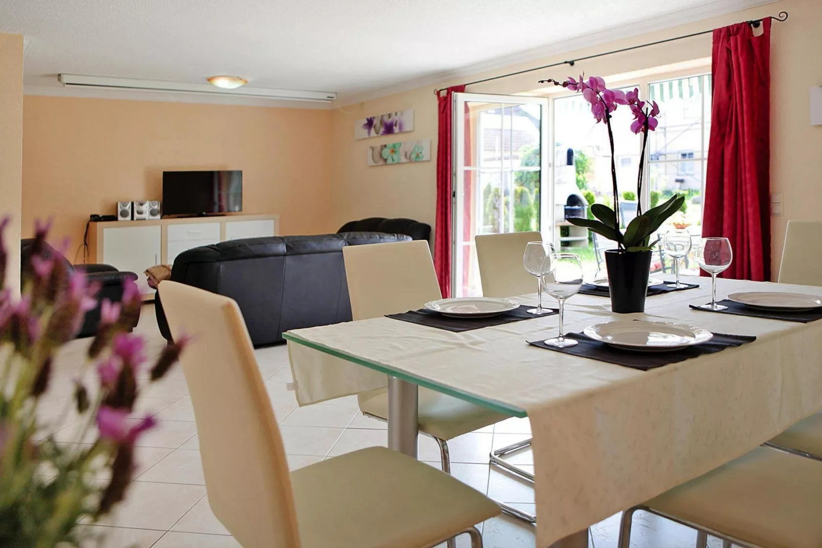 FH Nr 2 mit Hund 1-6 Personen 135 qm-Eetkamer