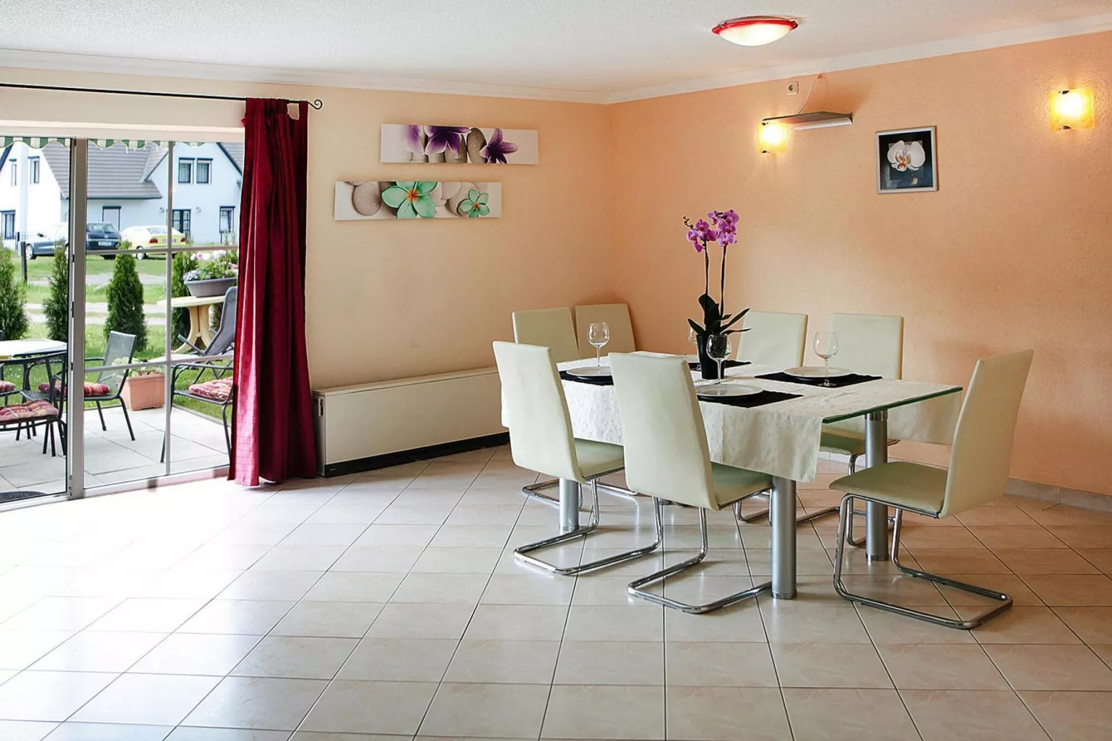 FH Nr 2 mit Hund 1-6 Personen 135 qm-Eetkamer