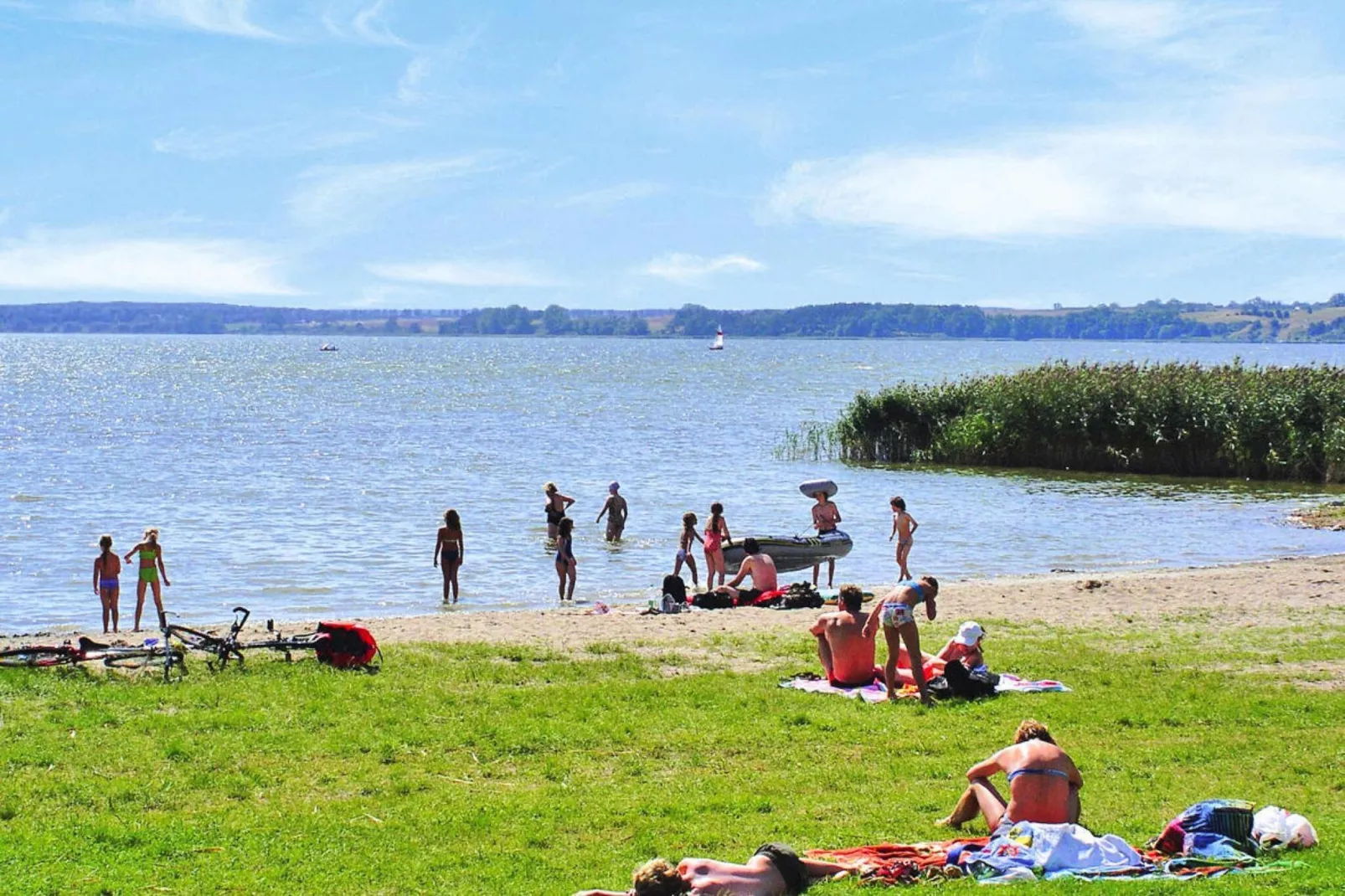 FH Nr 2 mit Hund 1-6 Personen 135 qm-Gebieden zomer 1km