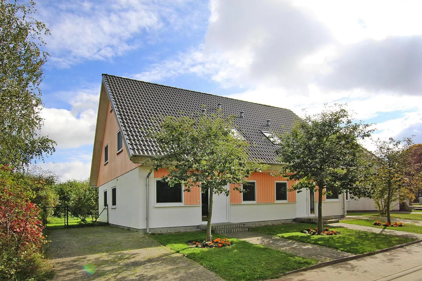 Löwenzahn 118 qm 1-9 Personen-Buitenkant zomer