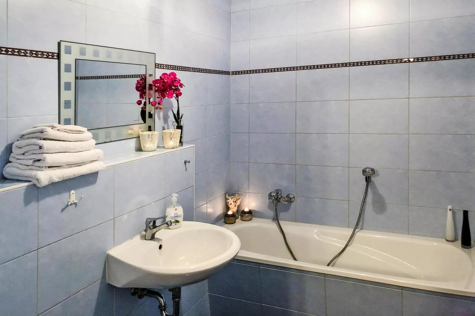 Reihenhaus groß 8 Personen-Badkamer