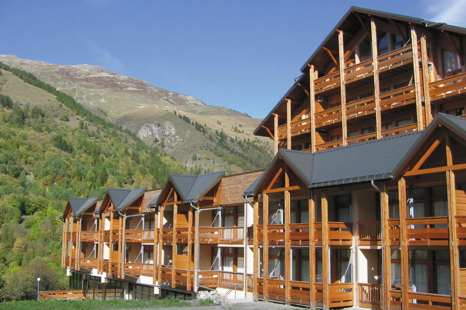 Residence Le Hameau de Valloire 4-Buitenkant zomer