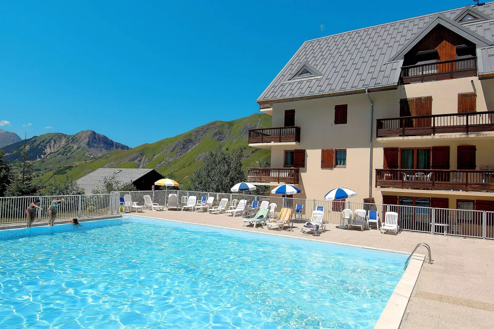 Residence Les Sybelles 1-Zwembad