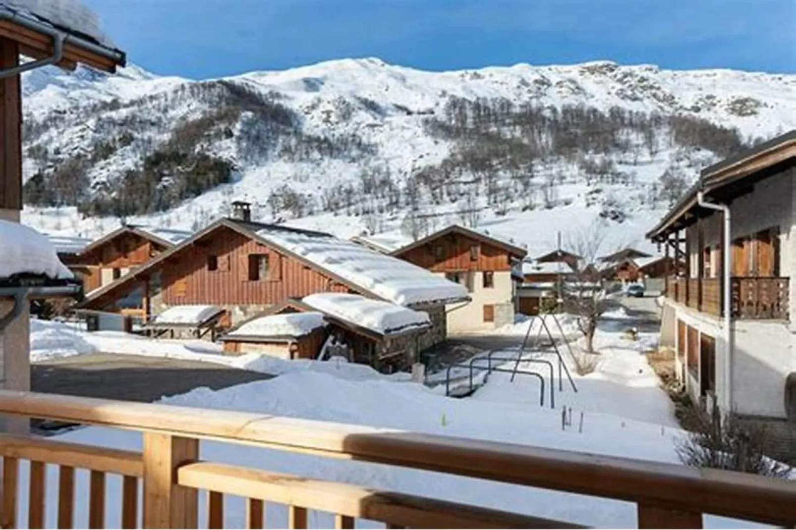 Les Chalets de l'Arvan II 2-Gebied winter 1km