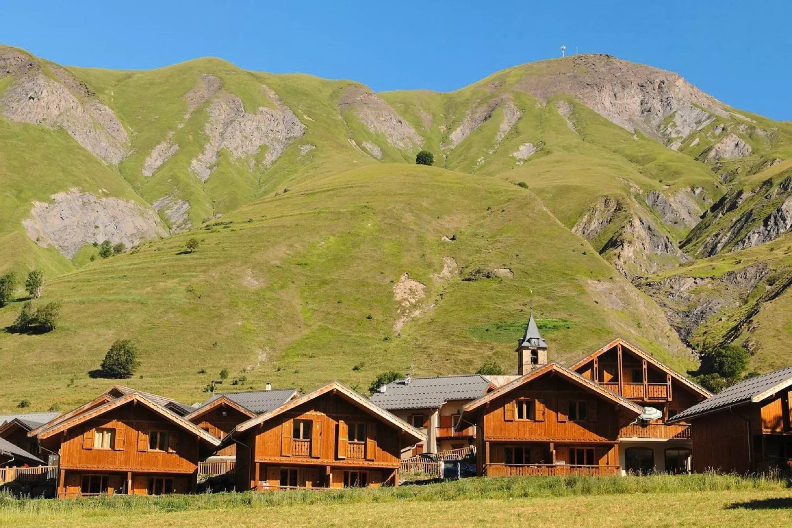 Les Chalets de l'Arvan II 2-Buitenkant zomer