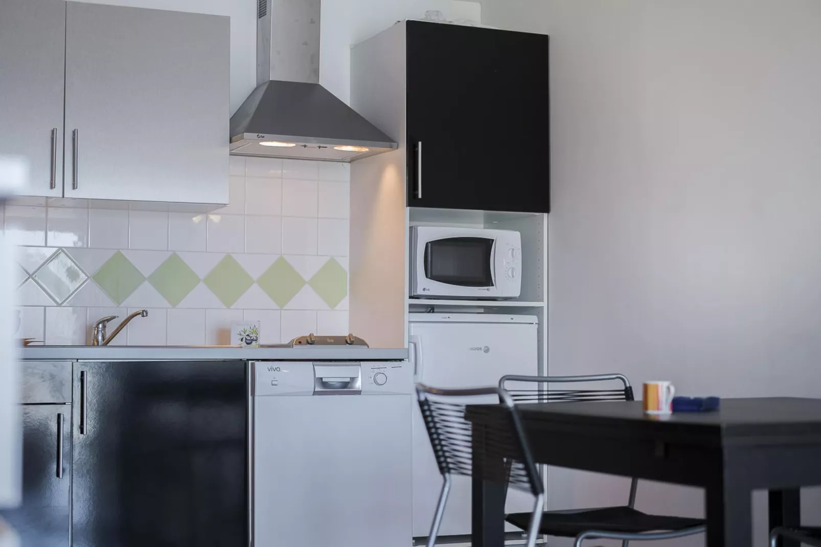Residence Alba Rossa - Serra-di-Ferro // Apt 1 Chambre Côté Nature 36à40 m2-Keuken