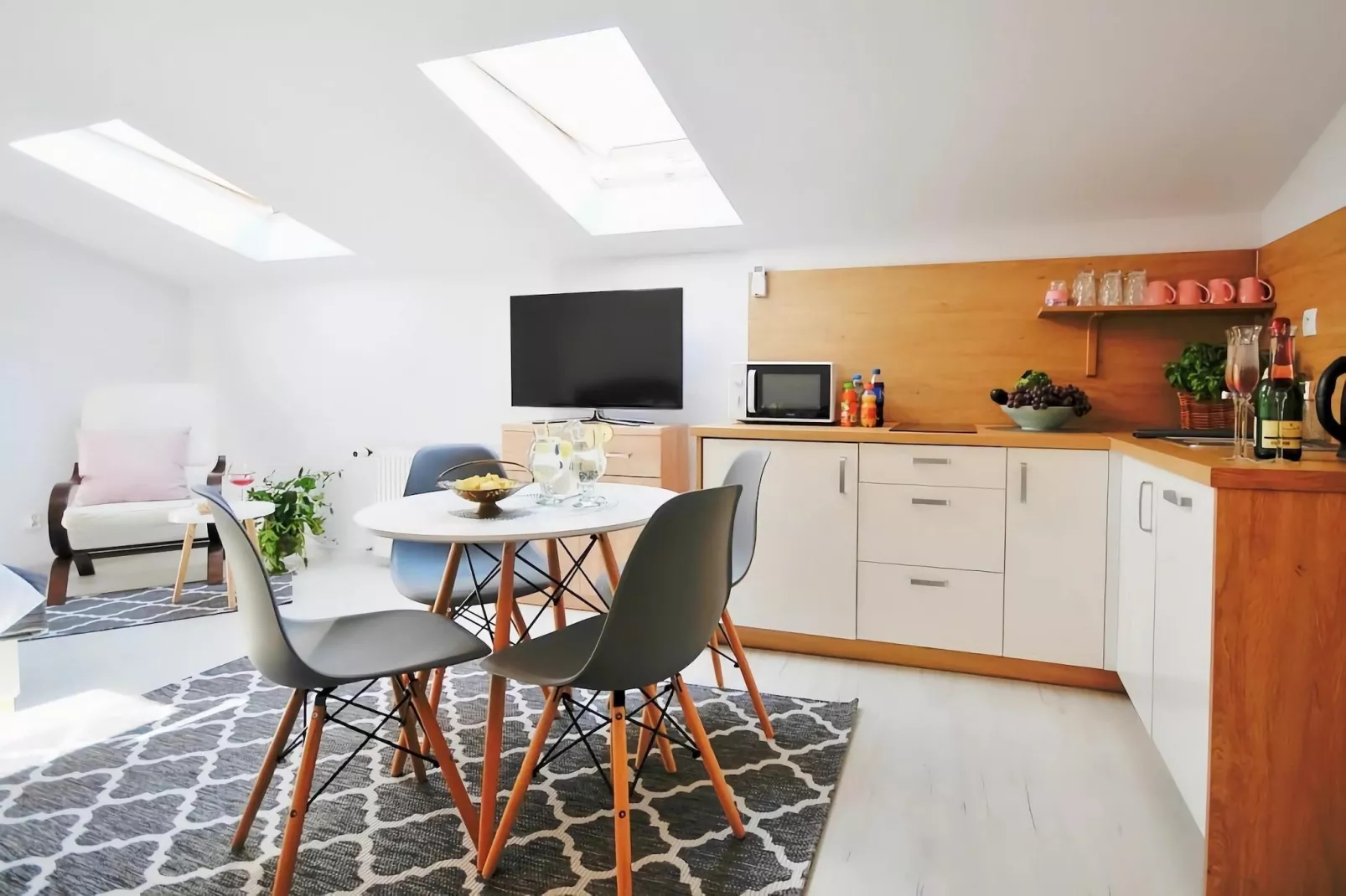Studio 3-osobowe nr 1 30 m2 na poddaszu Ustronie Morskie-Keuken