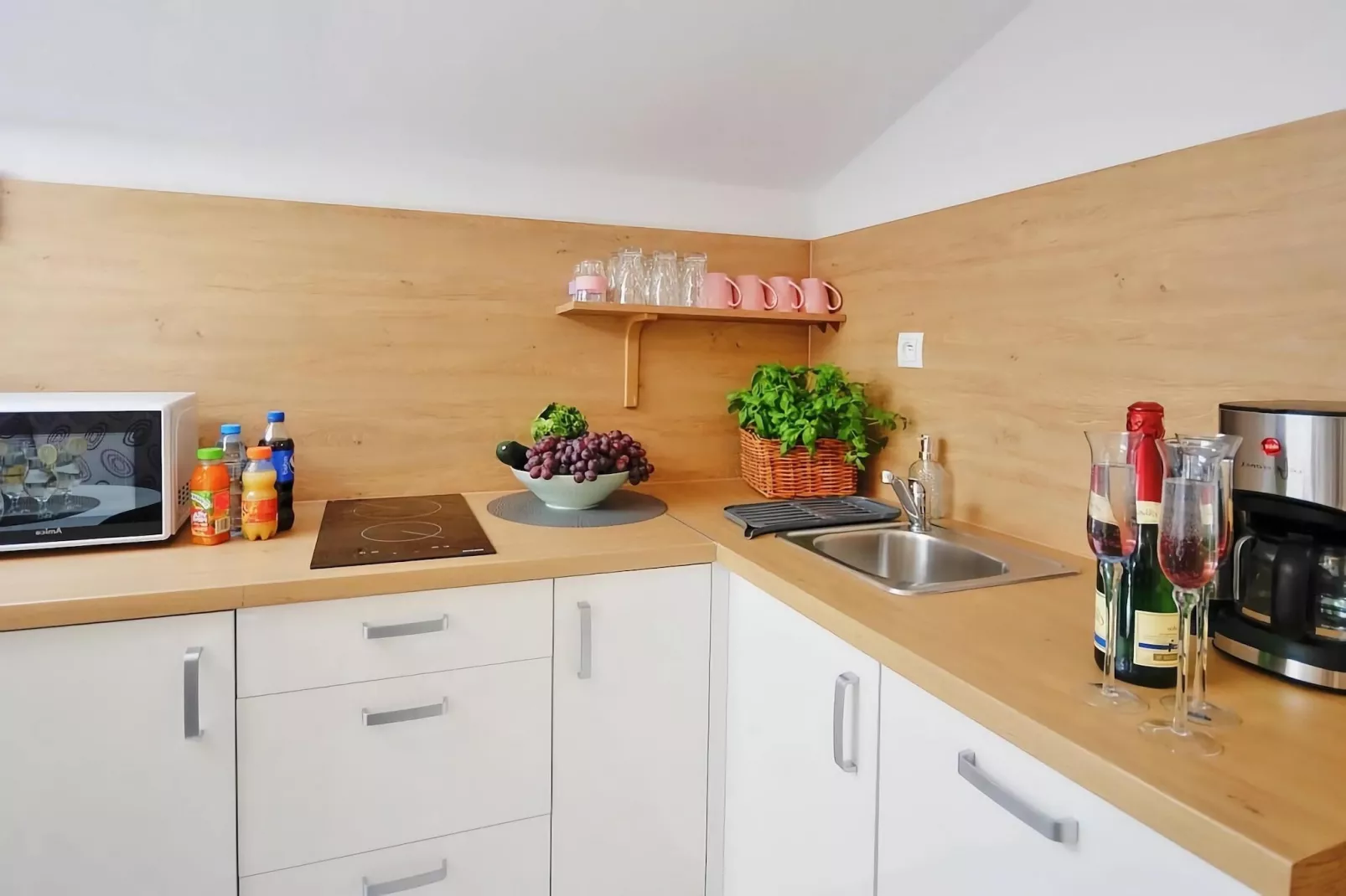 Studio 3-osobowe nr 1 30 m2 na poddaszu Ustronie Morskie-Keuken