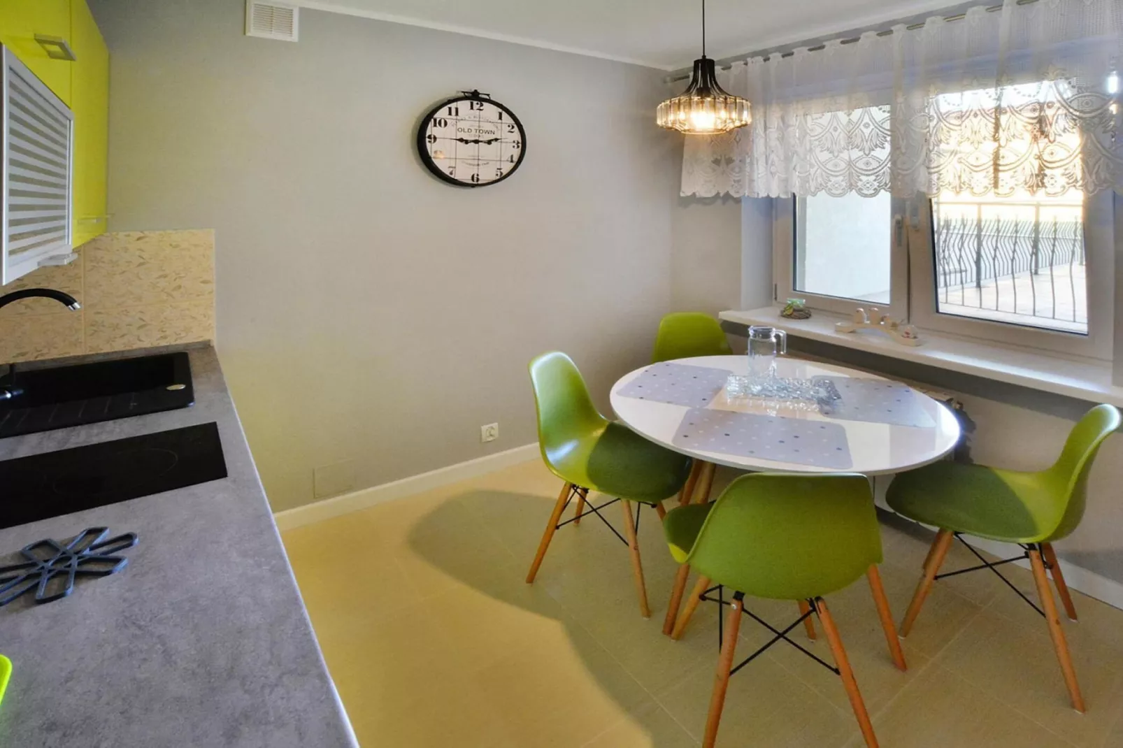 Apartament dla 5 osób Kołobrzeg-Eetkamer