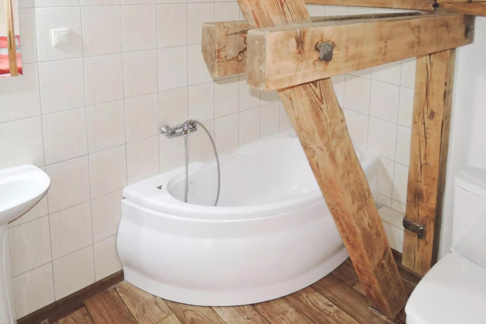 Semi-detached house Ledzin FH Amelia-Badkamer