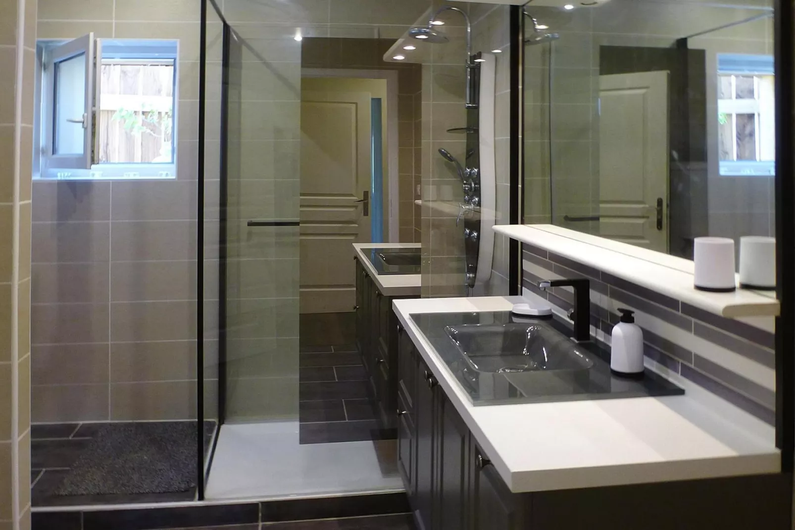 Holiday home Le Porge-Badkamer
