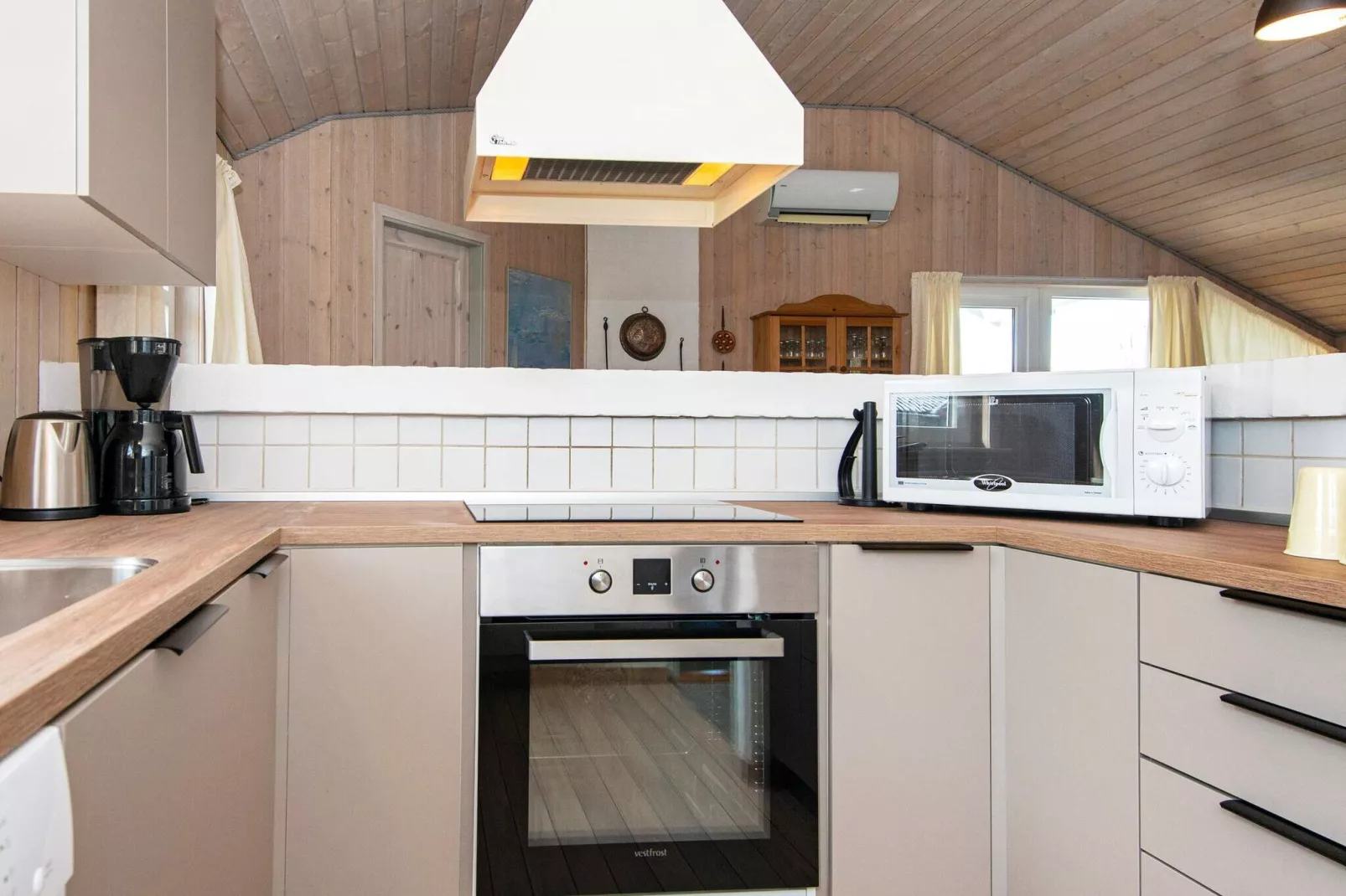 Schilderachtige vakantiewoning in Hemmet met Sauna